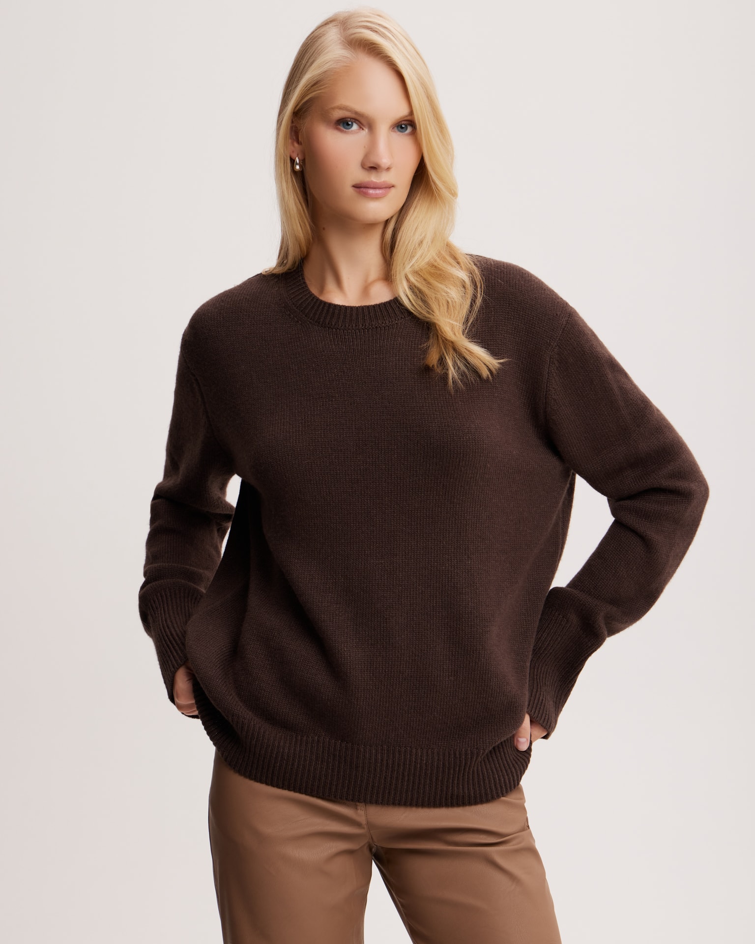 Oversize jumper in chocolate brown, Brown — photo 3