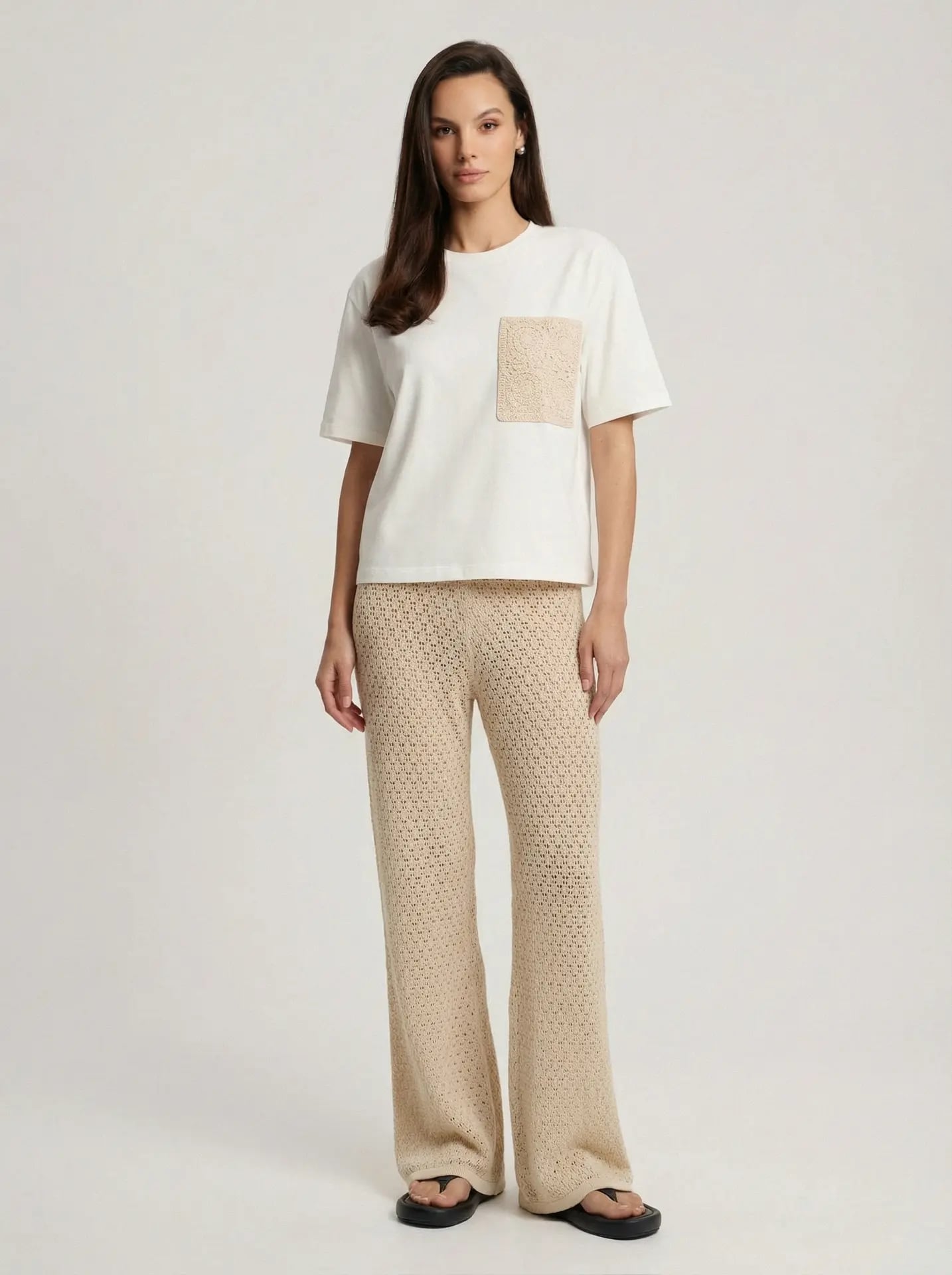 T-shirt with a crochet pocket