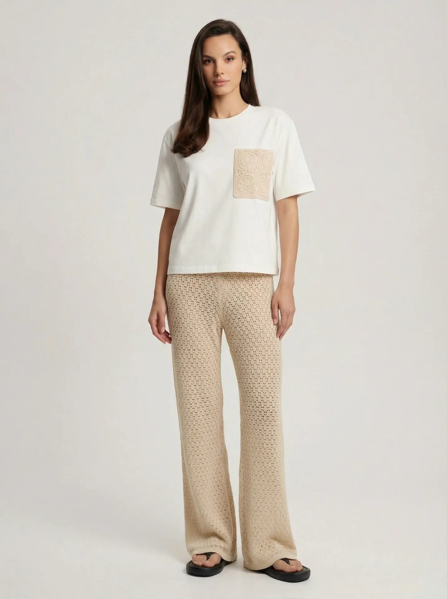 T-shirt with a crochet pocket