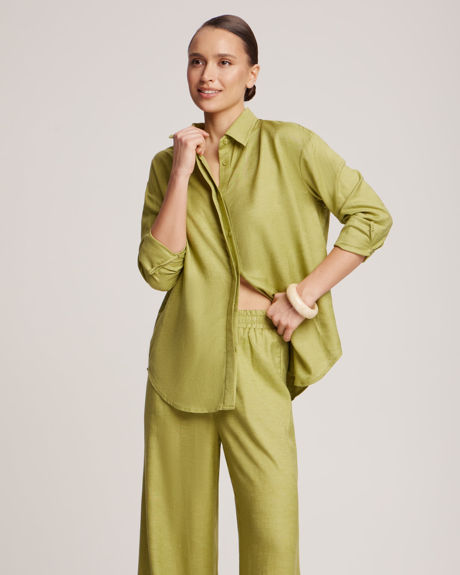 Linen suit with trousers, green — photo 4