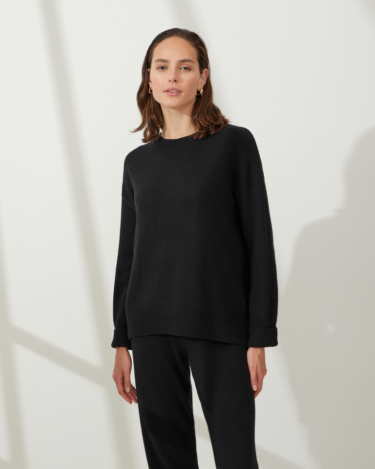 011305 Black